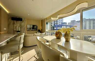 Imagem: O apartamento possui 3 Dormitórios, 4 Banheiros, 2 Vagas na