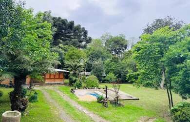 Imagem: O terreno possui 3696m² de Área e está localizado em Canela