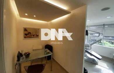 Imagem: O depósito possui 1 Vaga na garagem e 39m² de Área e está