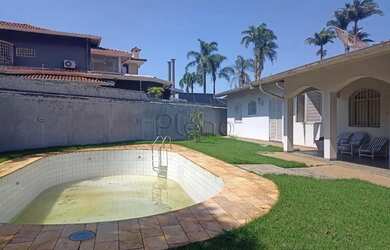 Imagem: O depósito possui 5 Vagas na garagem, 695m² de Área e está