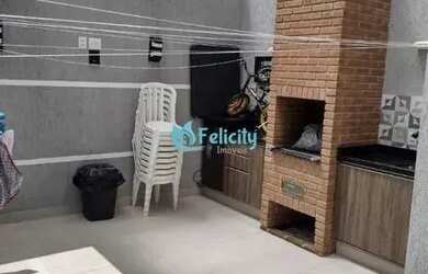 Imagem: A casa possui 2 Dormitórios, 2 Banheiros, 1 Vaga na garagem