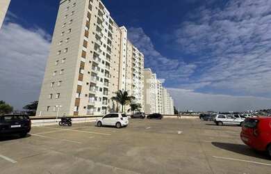Imagem: O apartamento possui 2 Dormitórios, 1 Banheiro, 2 Vagas na