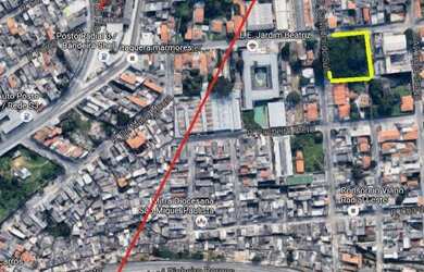 Imagem: O terreno à venda possui e está localizado em Vila Progresso