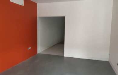 Imagem 4: Casa para venda tem 385 metros quadrados em Vila Leopoldina - São Paulo...