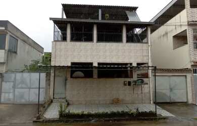 Imagem: A casa possui 2 Dormitórios, 1 Banheiro e está localizado