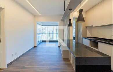 Imagem: O apartamento possui 1 Dormitório, 1 Banheiro, 1 Vaga na garagem