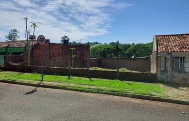 Imagem: O terreno possui 300m² de Área e está localizado em Jardim