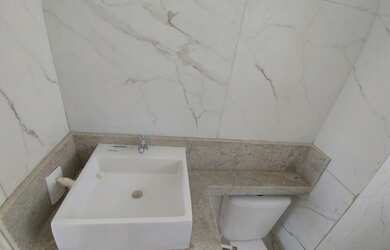 Imagem 7: Apartamento a venda todo reformado no porcelanato, a poucos metros do...