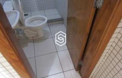 Imagem: O apartamento possui 4 Dormitórios, 2 Banheiros, 1 Vaga na