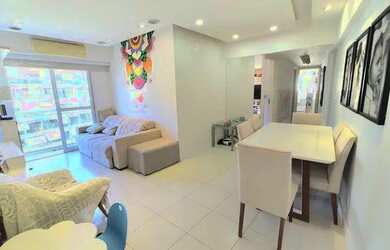 Imagem: O apartamento possui 3 Dormitórios, 2 Banheiros, 2 Vagas na