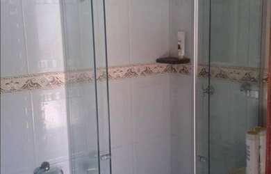 Imagem: A casa em condomínio possui 2 Dormitórios, 1 Banheiro, 4 Vagas