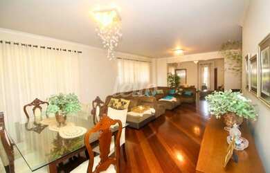 Imagem: O apartamento possui 4 Dormitórios, 3 Banheiros, 3 Vagas na