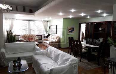 Imagem: O apartamento possui 4 Dormitórios, 1 Banheiro, 2 Vagas na