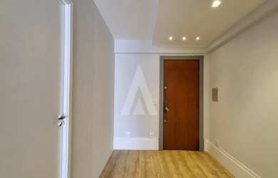 Imagem 5: Sala comercial com 3 salas internas, despensa, 1 lavabo e elevador no...