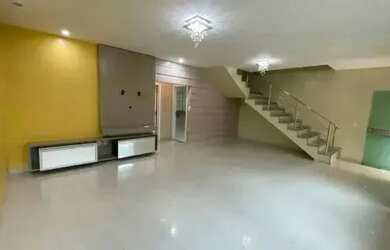 Imagem: A casa em condomínio possui 3 Dormitórios, 3 Banheiros, 2