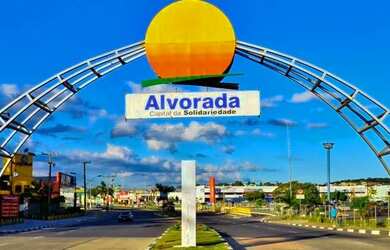 Imagem: O depósito possui 5 Vagas na garagem, 550m² de Área e está