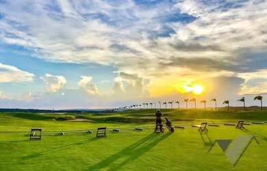 Imagem: O terreno possui 749m² de Área e está localizado em Parque