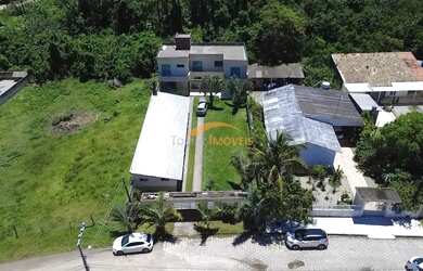 Imagem: A casa possui 3 Dormitórios, 3 Banheiros, 1 Vaga na garagem