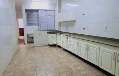 Imagem 8: Casa com 7 quartos, 2 suítes, 350m² por R$ 1.300.000,00 - Icaraí -...