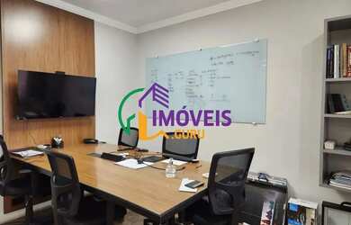 Imagem: A casa possui 3 Dormitórios, 4 Banheiros, 2 Vagas na garagem