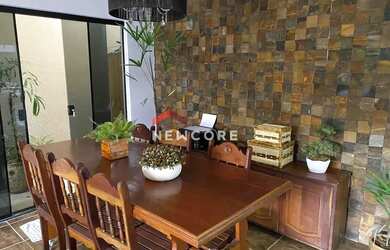 Imagem 4: Casa em Rua Samuel Faustino Romeiro Campoy - Coliseu - Londrina/PR