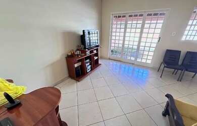 Imagem 11: Casa em Uberlândia - 4 quartos - B. Cruzeiro do Sul