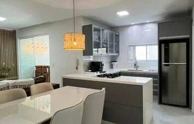 Imagem 2: Apartamento mobiliado em Meia Praia com 3 suítes, pronto para morar