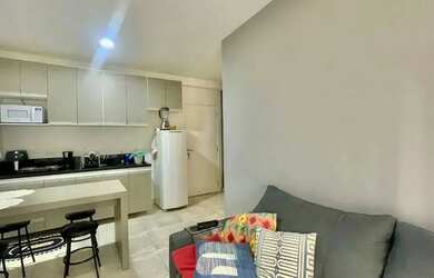 Imagem: O apartamento possui 2 Dormitórios, 1 Banheiro, 1 Vaga na garagem