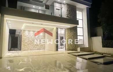 Imagem: A casa em condomínio possui 3 Dormitórios, 4 Banheiros, 2