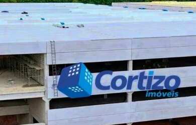 Imagem: O depósito possui 11800m² de Área e está localizado em Caldeira