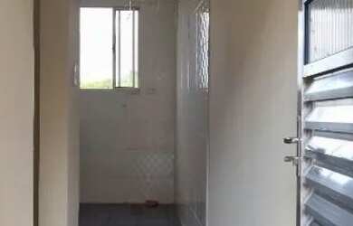 Imagem: A casa possui 2 Dormitórios, 1 Banheiro, 1 Vaga na garagem