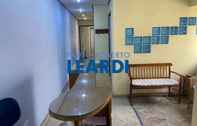 Imagem: O depósito possui 1 Vaga na garagem e 47m² de Área e está