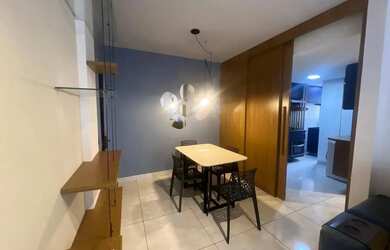 Imagem: O apartamento possui 2 Dormitórios, 1 Banheiro, 2 Vagas na