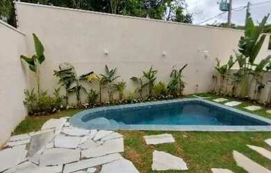 Imagem: A casa em condomínio à venda possui 5 Dormitórios, 5 Banheiros