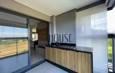 Imagem: O apartamento possui 3 Dormitórios, 3 Banheiros, 2 Vagas na