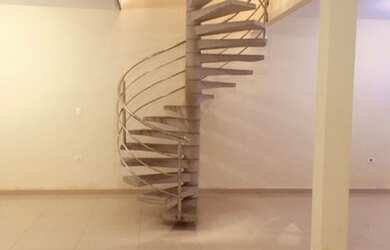 Imagem: A casa possui 4 Dormitórios, 3 Banheiros, 2 Vagas na garagem