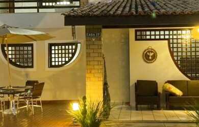 Imagem: A casa em condomínio possui 4 Dormitórios, 4 Banheiros, 3