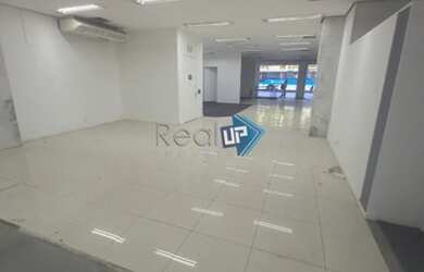 Imagem: O depósito possui 332m² de Área e está localizado em Ipanema