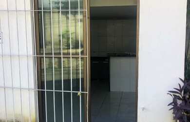 Imagem: A casa possui 1 Dormitório, 1 Banheiro, Área de serviço e