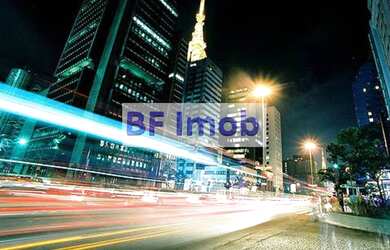 Imagem 14: Andar alto, vista da Paulista, ao lado Metrô Brigadeiro e Itaú Cultural