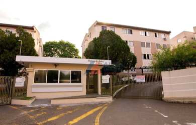 Imagem: O apartamento possui 3 Dormitórios, 1 Banheiro, 1 Vaga na garagem