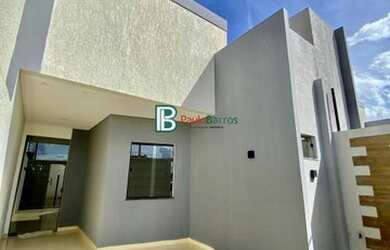 Imagem: A casa possui 3 Dormitórios, 2 Banheiros, 1 Vaga na garagem