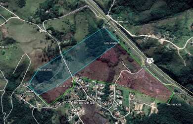 Imagem: O terreno possui 303920m² de Área e está localizado em Terras