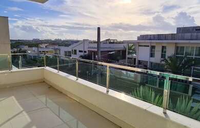 Imagem: A casa em condomínio possui 5 Dormitórios, 5 Banheiros, 3