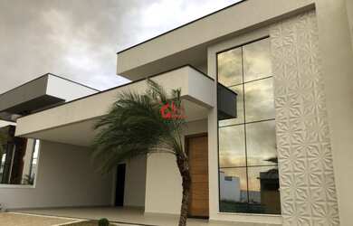 Imagem: A casa em condomínio possui 3 Dormitórios, 4 Banheiros, 4