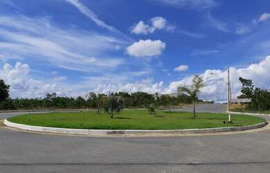Imagem: O terreno à venda possui e está localizado em Serra do Cipó