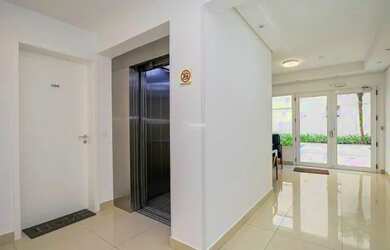 Imagem: O apartamento possui 2 Dormitórios, 2 Banheiros, 2 Vagas na