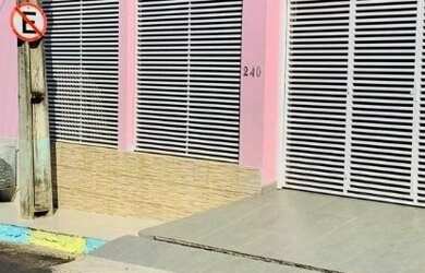 Imagem: A casa possui 3 Dormitórios, 3 Banheiros, 5 Vagas na garagem