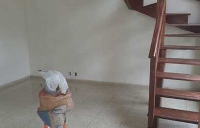 Imagem 3: Linda Casa na Imbetiba c/ 4qts, send 1suíte, 3brs, 1vg, amrs plnjds,...