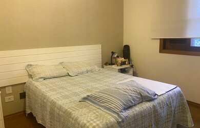 Imagem: A casa em condomínio possui 4 Dormitórios, 5 Banheiros, 4